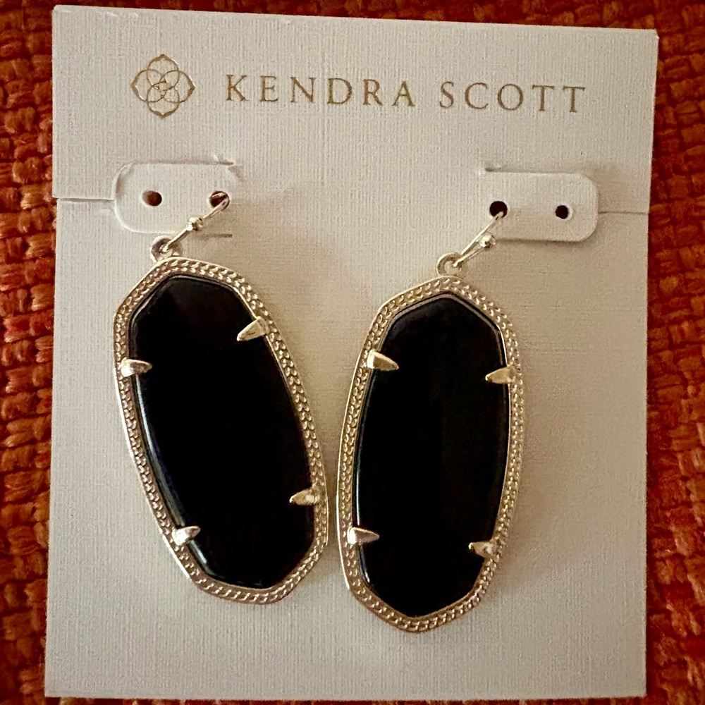 Kendra Scott Elle Gold and Onyx drop earrings